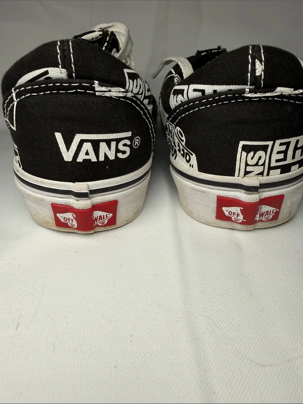 VANS Black and White Graphic Low-Top Sneakers